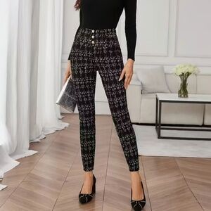 NWT Women's Large Houndstooth Print Button Detail Skinny Stretch Pant